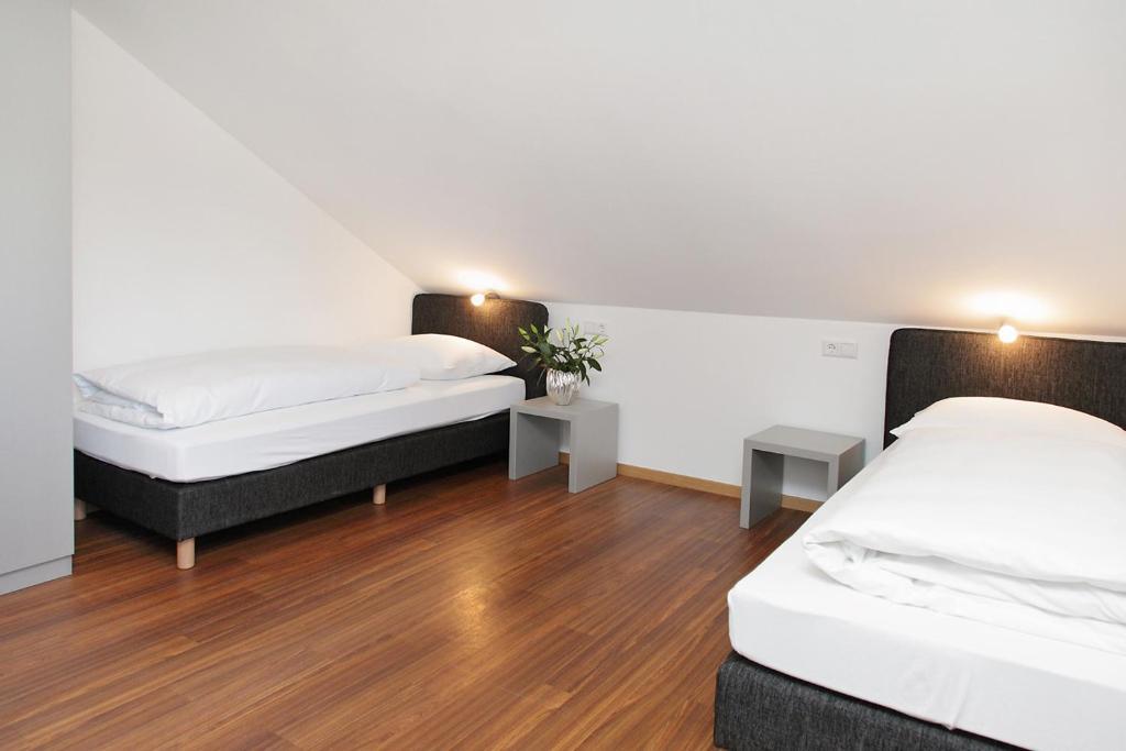Pension Arkade Hotel เนคอาร์ซุล์ม ห้อง รูปภาพ